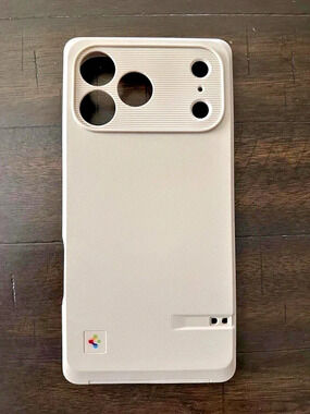 Spigen Slim Armor Pro retro Mac case